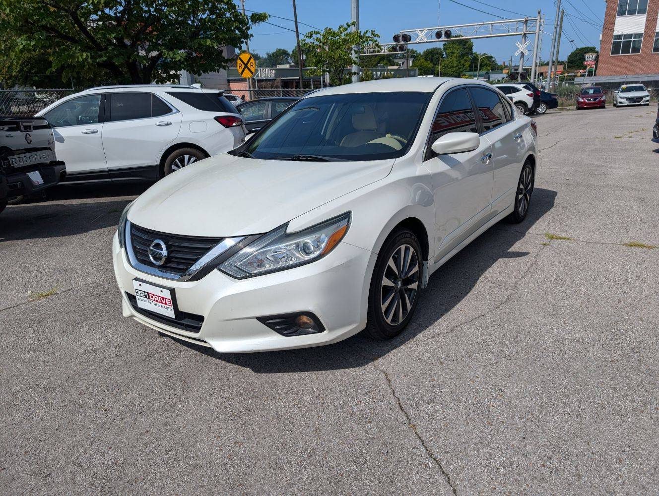 2017 Nissan Altima 2.5 SV — Sedan — 109,997 mi — Nashville, TN