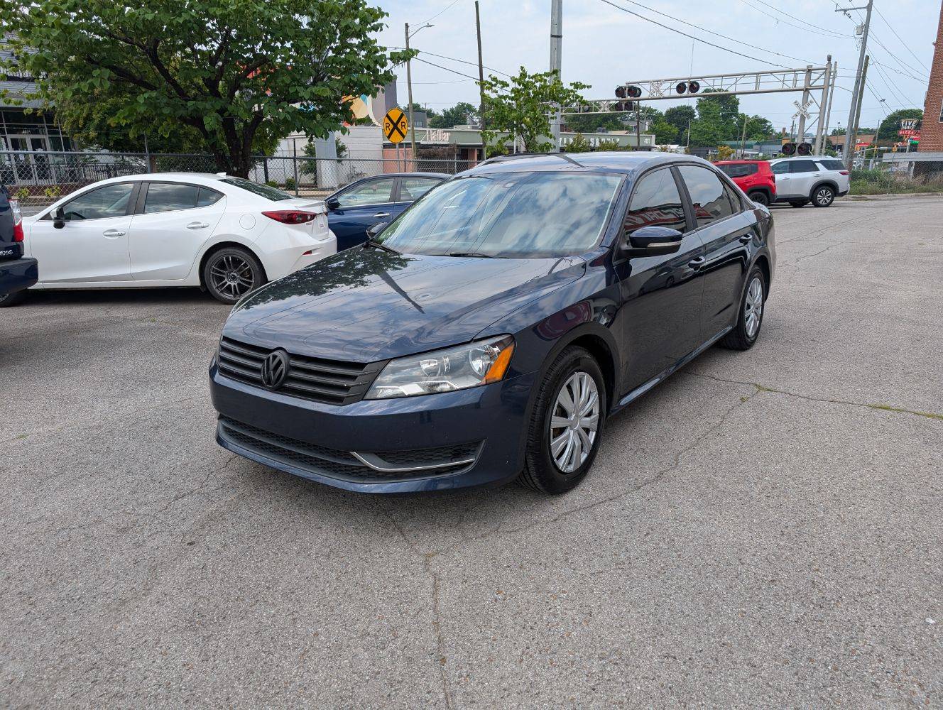 2014 Volkswagen Passat S — Sedan — 115,604 mi — Nashville, TN