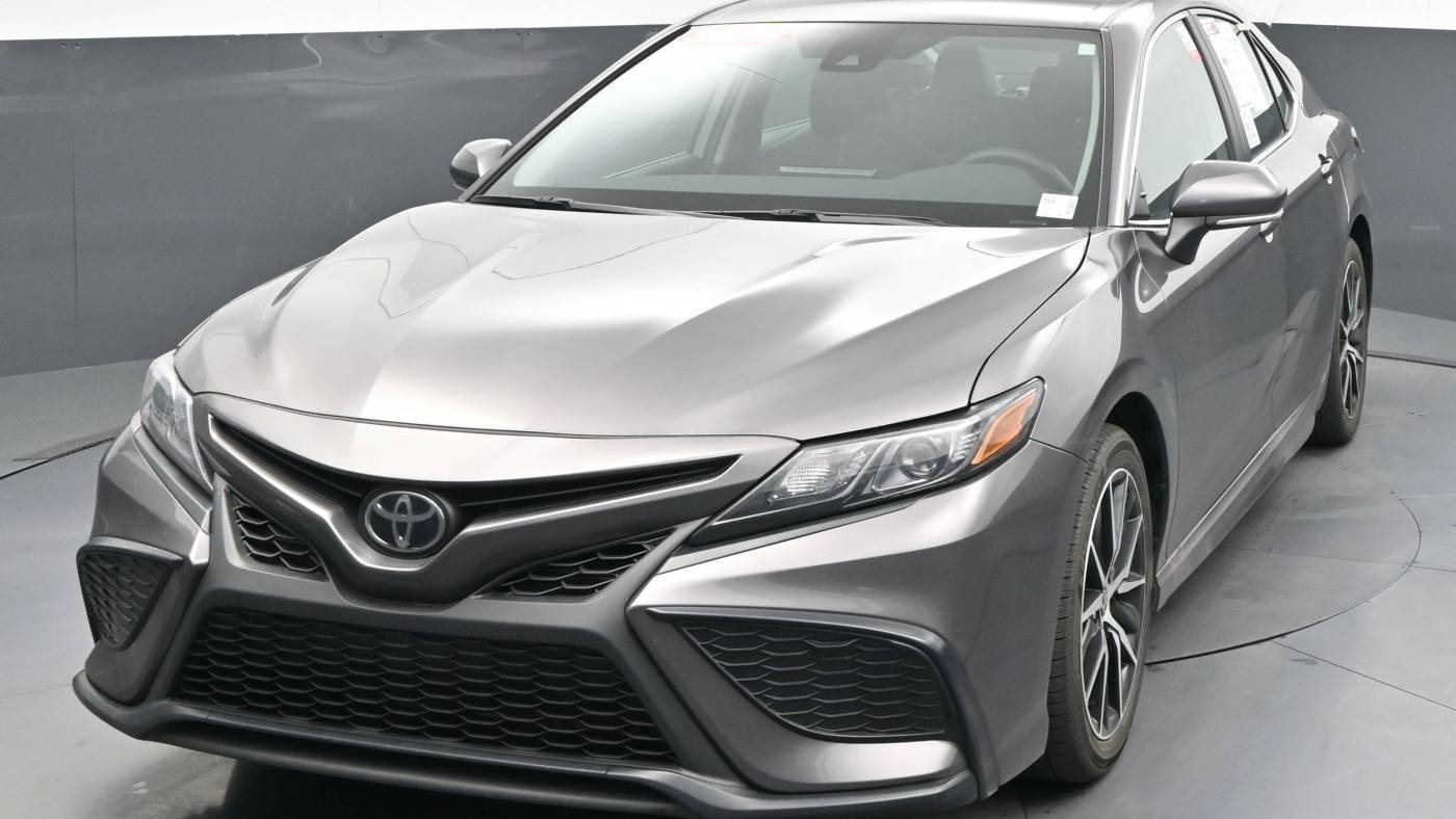 2024 Toyota Camry SE — Sedan — 4,056 mi — Greenville, SC