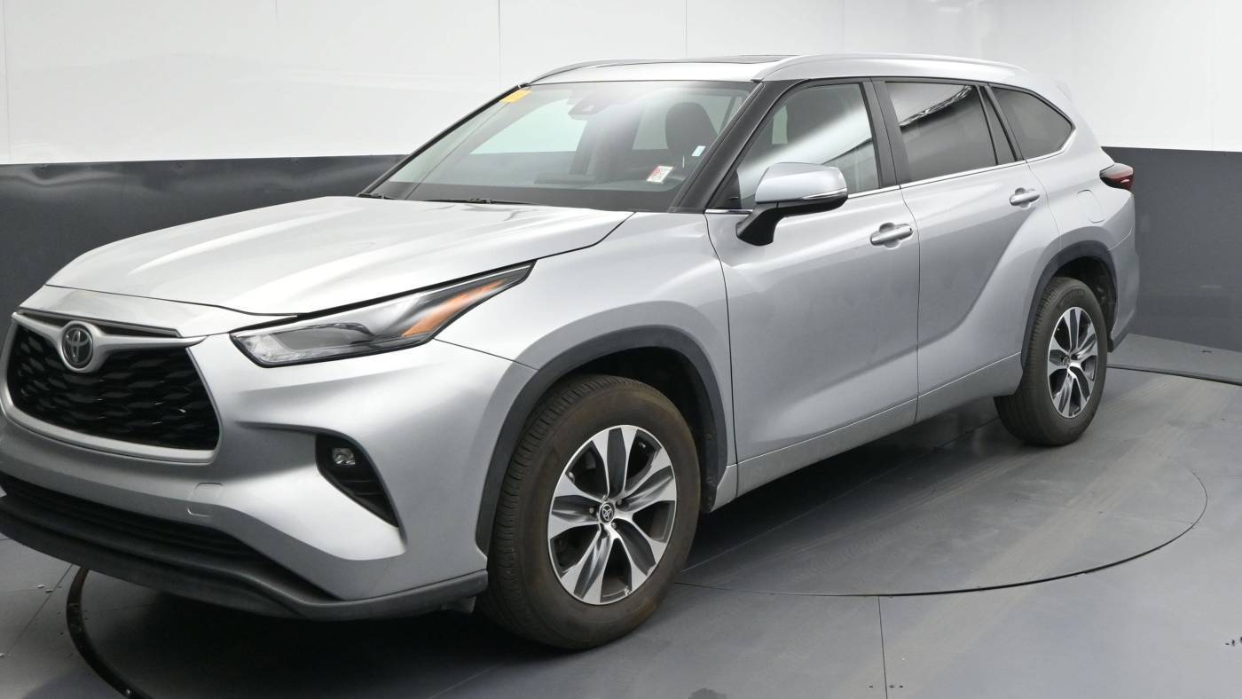 2024 Toyota Highlander LE — SUV — 32,864 mi — Greenville, SC