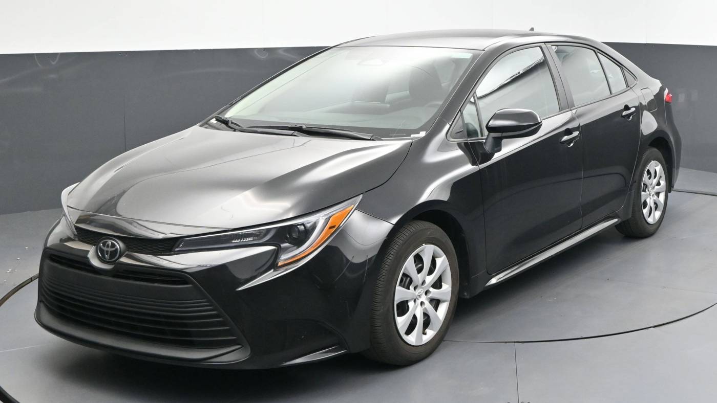 2023 Toyota Corolla LE — Sedan — 31,300 mi — Greenville, SC