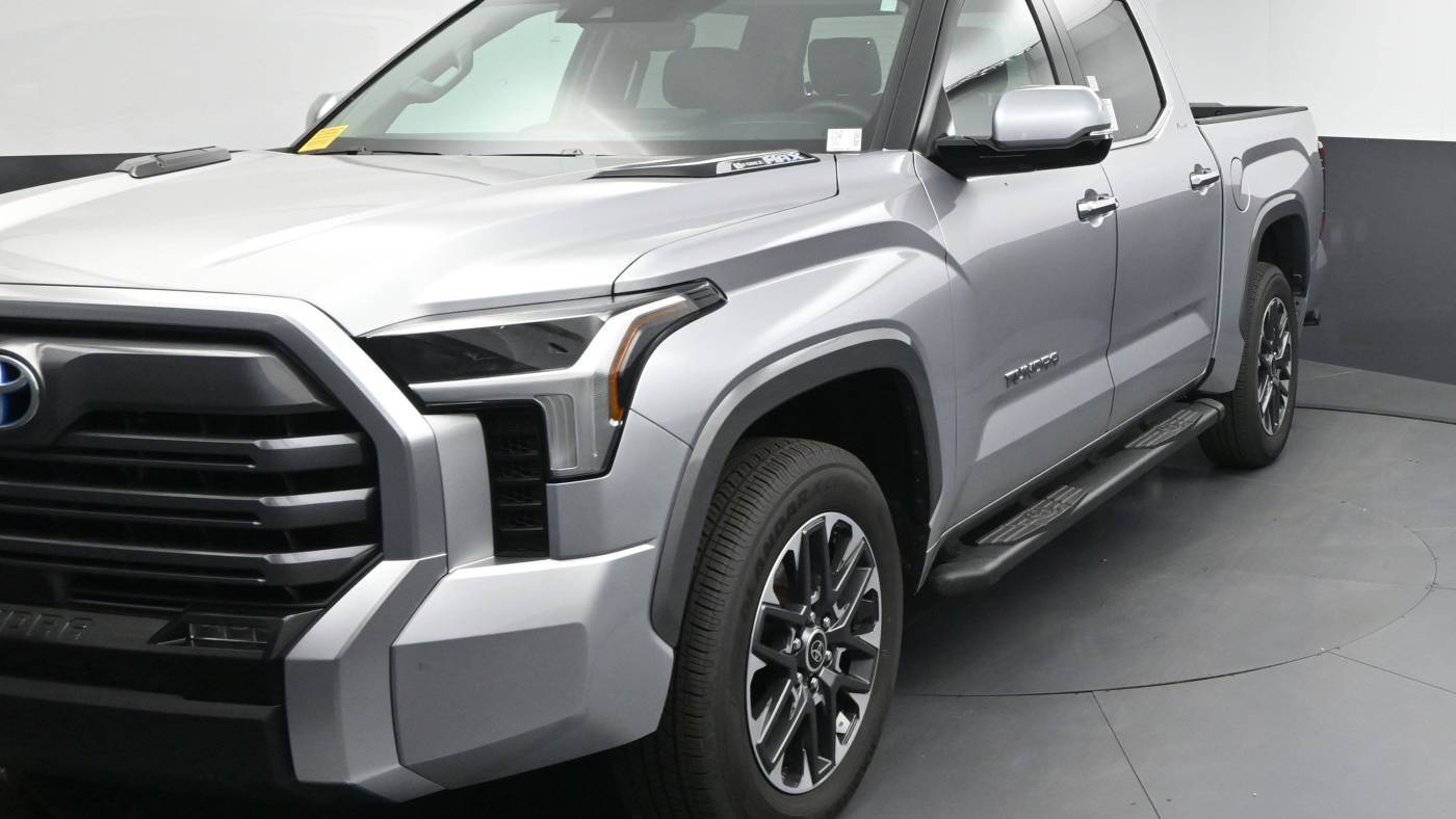 2024 Toyota Tundra Limited HV