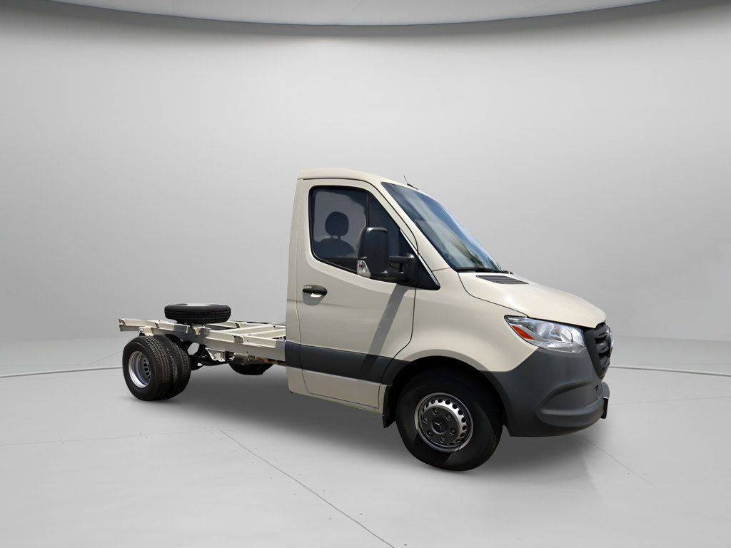 2023 Mercedes-Benz Sprinter Cab Chassis Sprinter Cab Chassis — Chassis Cab Truck — 305 mi — Pompano Beach, FL