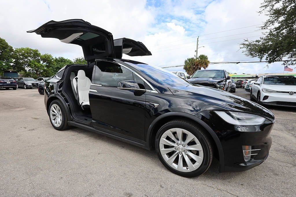 2020 Tesla Model X Long Range Plus — SUV — 32,376 mi — Pompano Beach, FL