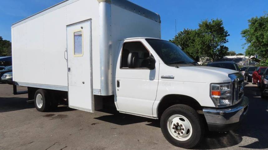 2017 Ford E-Series Cutaway E-450 — Chassis Cab Truck — 2,282 mi — Pompano Beach, FL