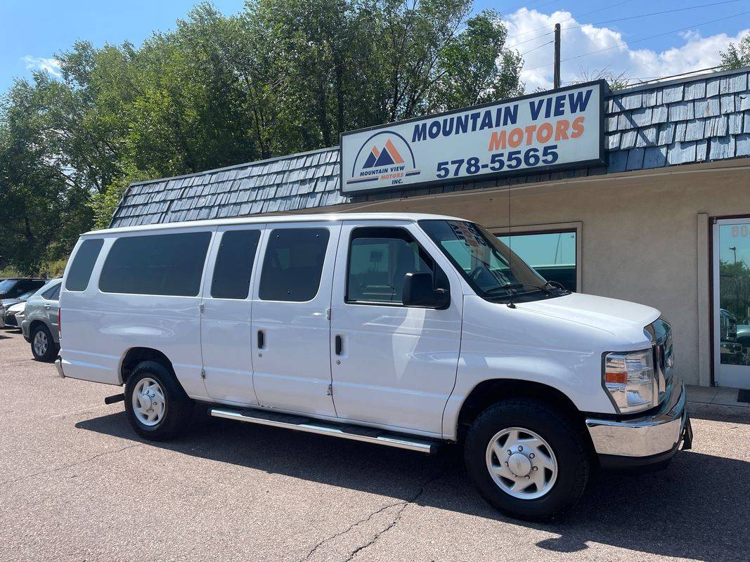 2014 Ford Econoline Wagon E-350 Super Duty XLT — Passenger Van — 140,362 mi — Colorado Springs, CO