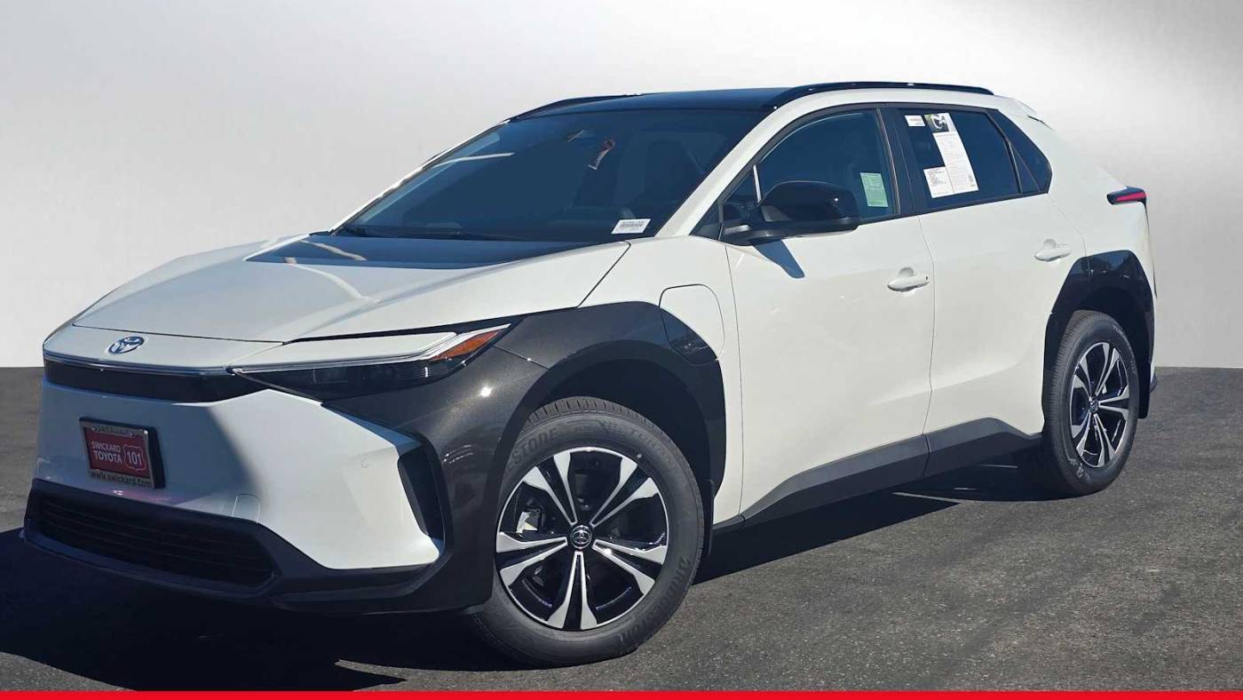 2024 Toyota bZ4X XLE — SUV — 9,733 mi — Redwood City, CA