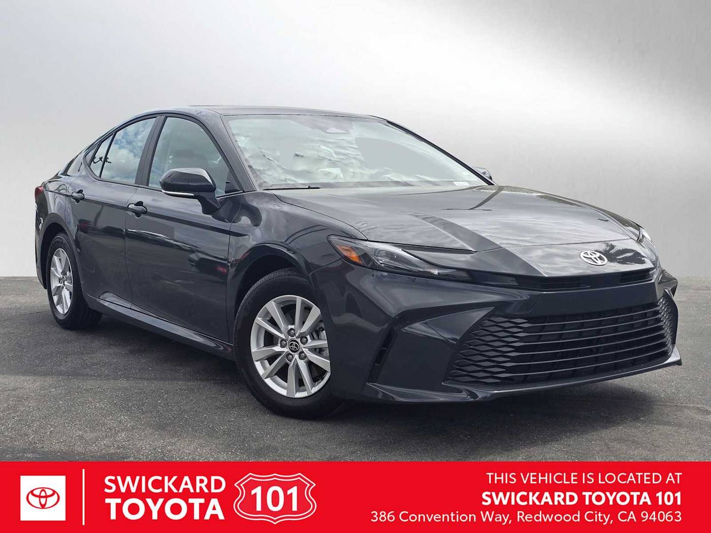 2025 Toyota Camry Hybrid LE — Sedan — 3,570 mi — Redwood City, CA