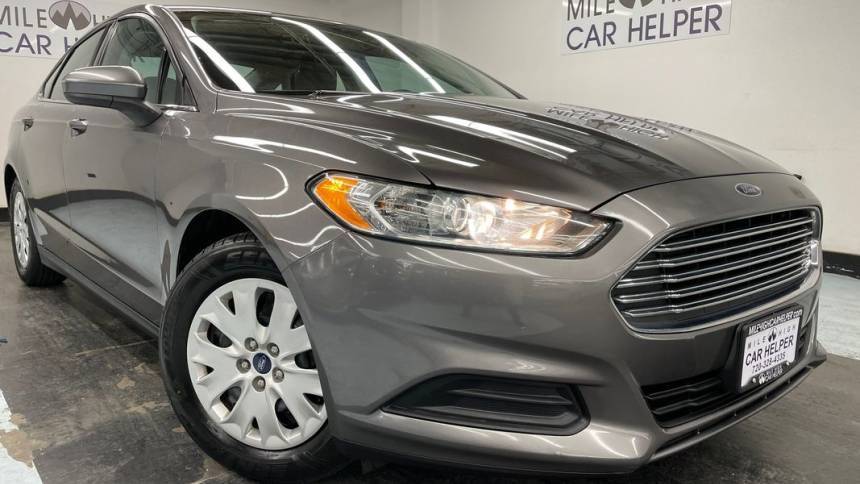 2013 Ford Fusion S — Sedan — 82,514 mi — Denver, CO