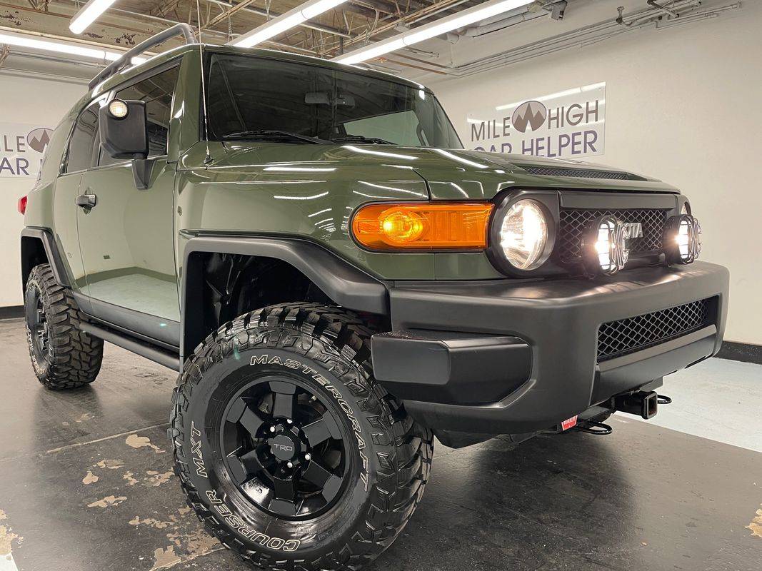2011 Toyota FJ Cruiser Base — SUV — 91,769 mi — Denver, CO
