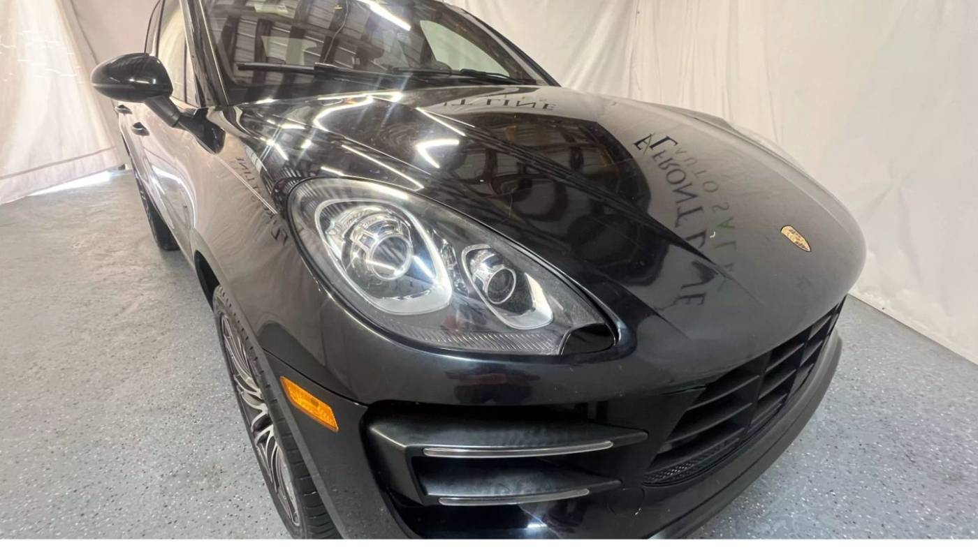 2015 Porsche Macan Turbo