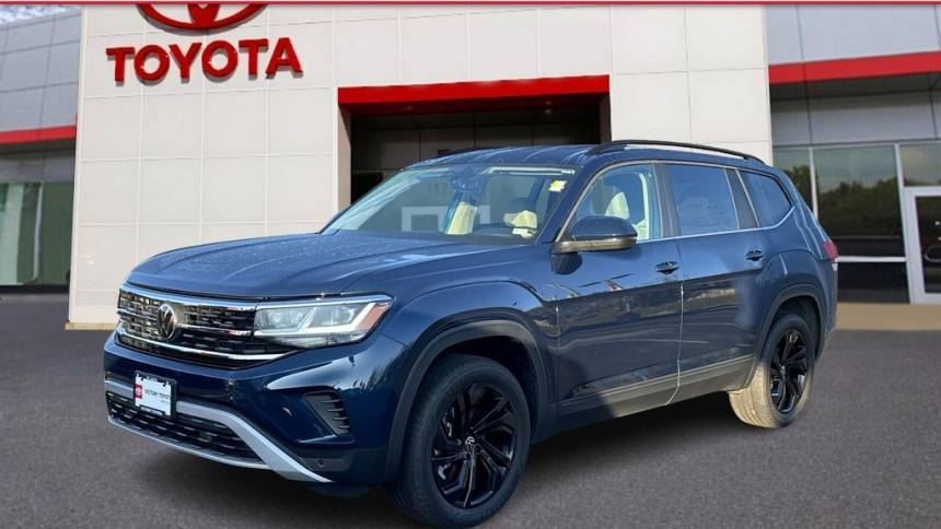 2023 Volkswagen Atlas SE with Technology — SUV — 22,214 mi — St. Louis, MO