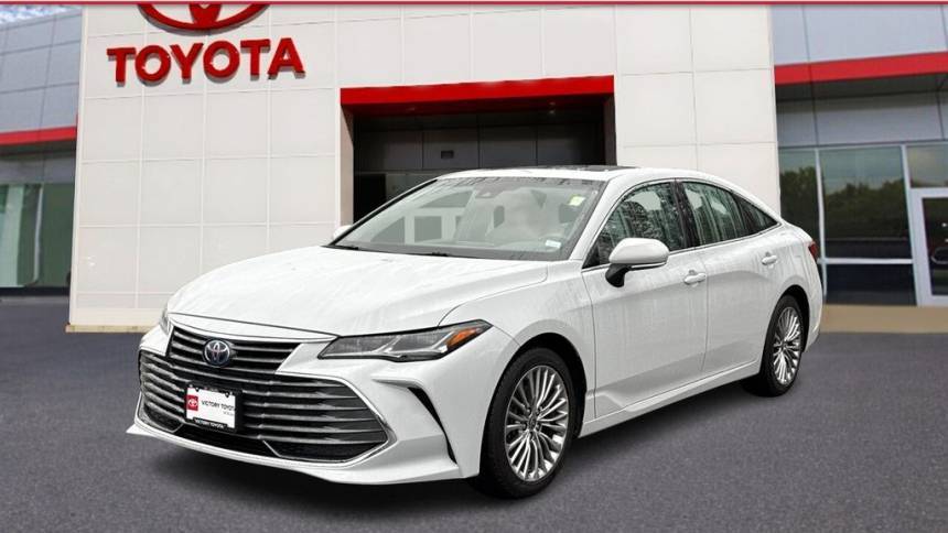 2022 Toyota Avalon Hybrid Limited