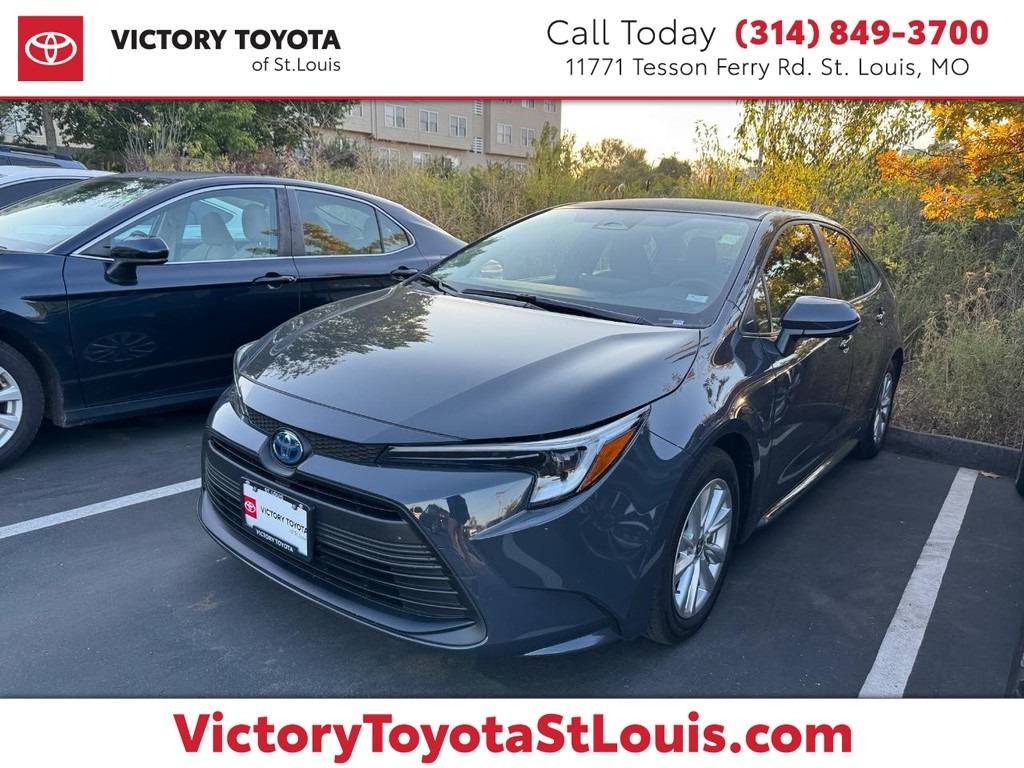 2025 Toyota Corolla Hybrid LE — Sedan — 11,879 mi — St. Louis, MO