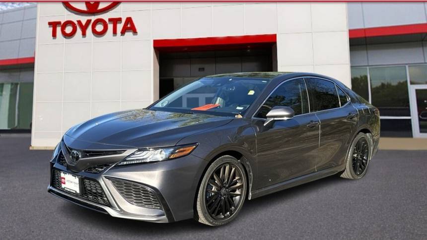2021 Toyota Camry XSE V6 — Sedan — 23,175 mi — St. Louis, MO