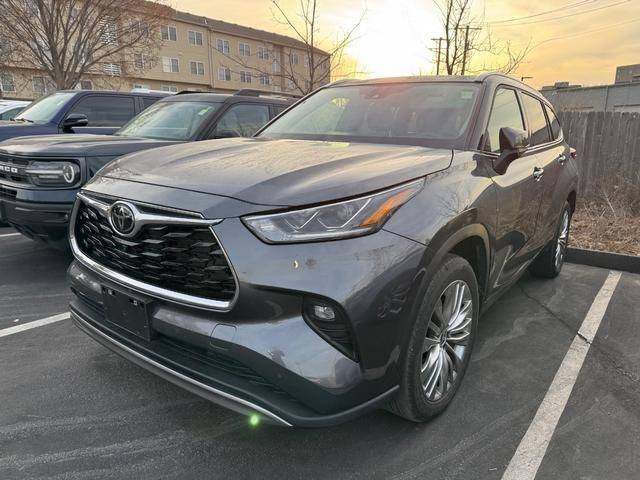 2023 Toyota Highlander Platinum — SUV — 16,533 mi — St. Louis, MO