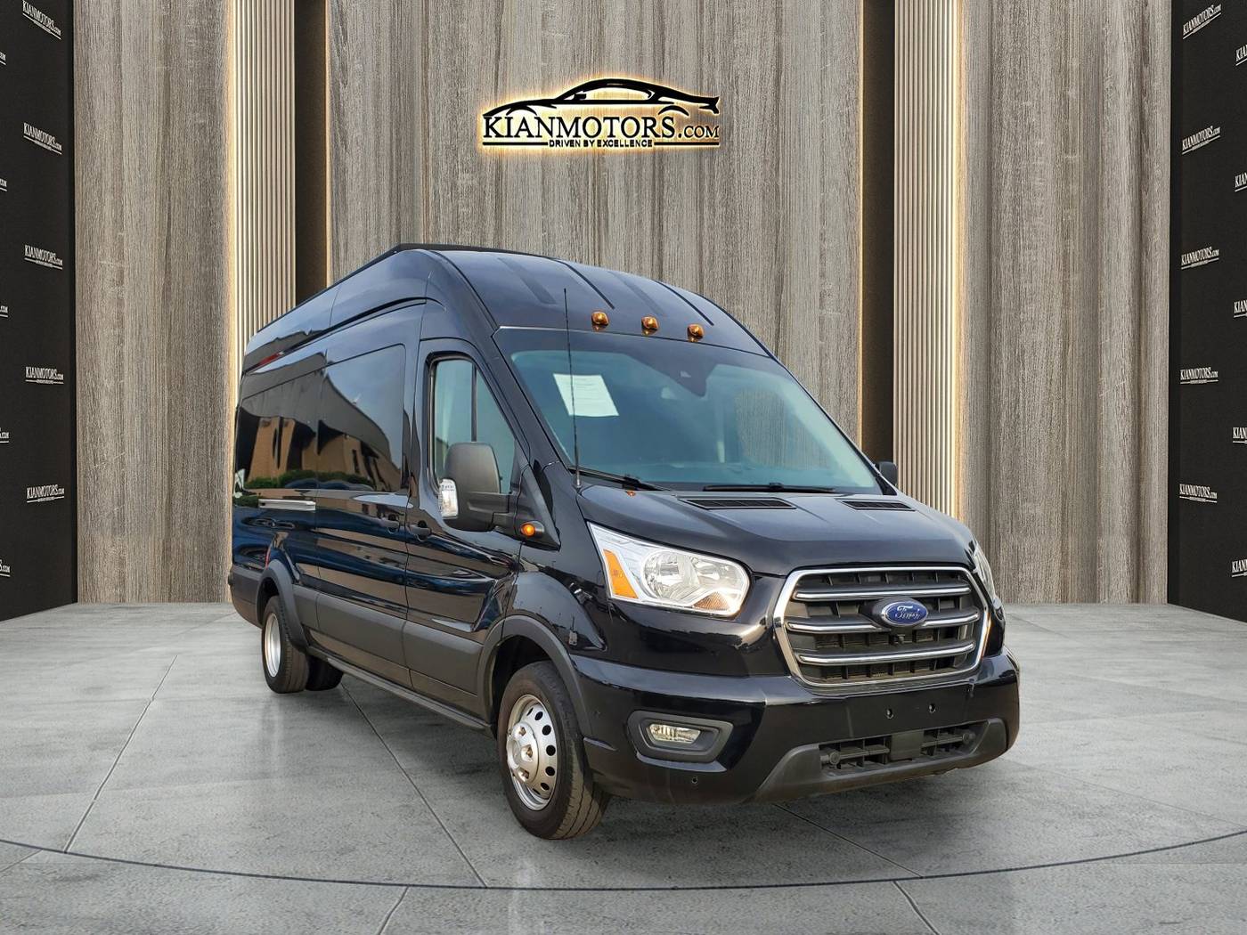 2020 Ford Transit Passenger Wagon T-350 HD XLT — Passenger Van — 35,080 mi — Plano, TX