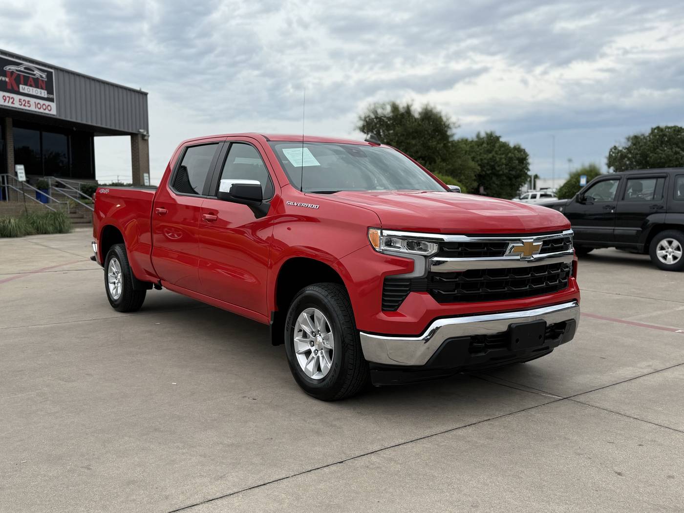 2024 Chevrolet Silverado 1500 LT — Pickup Truck — 30,387 mi — Plano, TX