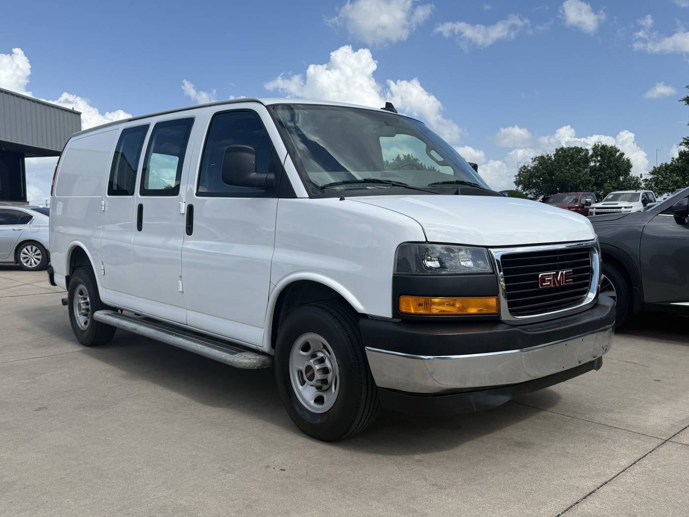 2022 GMC Savana Cargo Van Base — Cargo Van — 18,293 mi — Plano, TX
