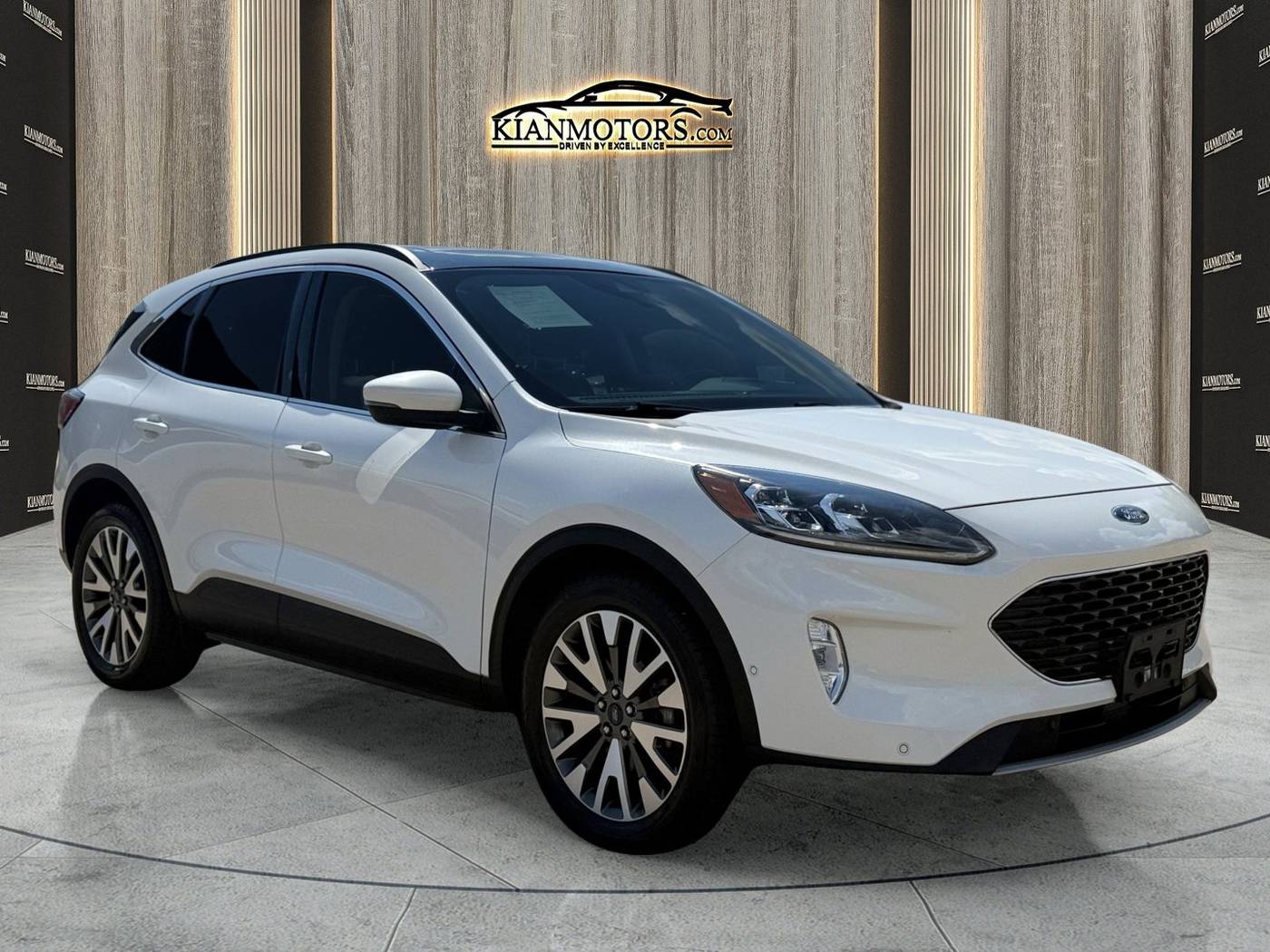 2020 Ford Escape Hybrid Titanium — SUV — 94,497 mi — Plano, TX