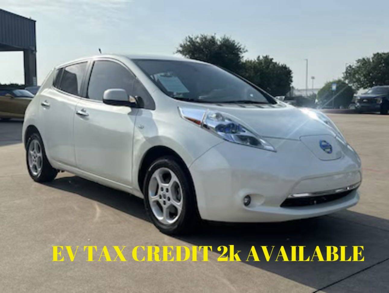 2011 Nissan LEAF SL — Hatchback — 49,195 mi — Plano, TX
