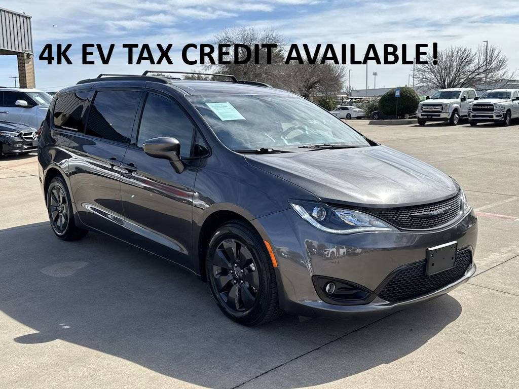 2020 Chrysler Pacifica Hybrid Touring L — Minivan — 113,409 mi — Plano, TX
