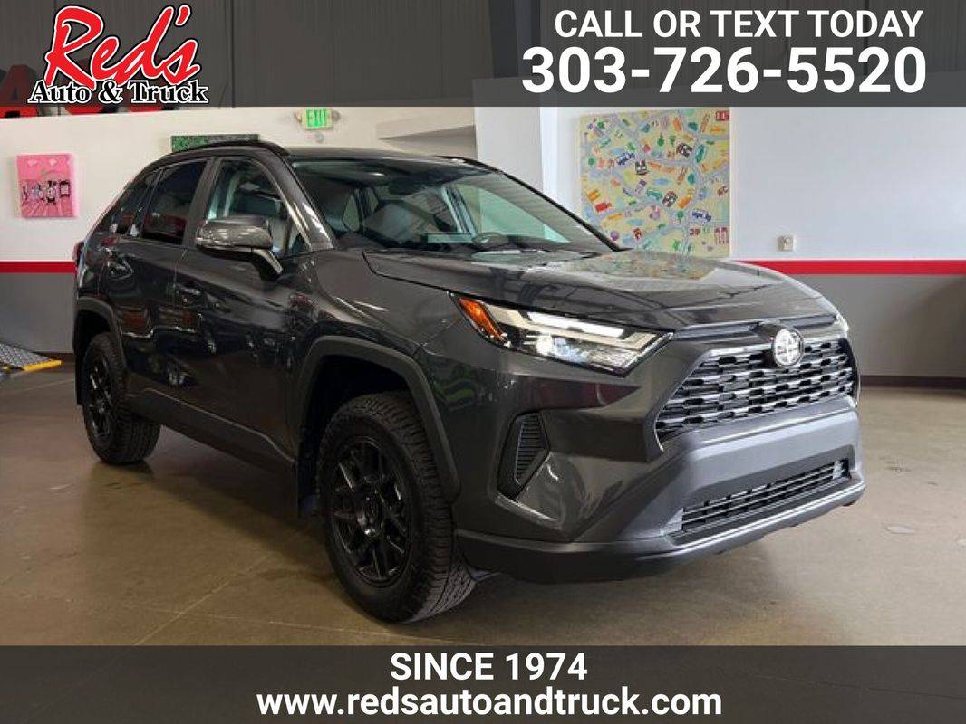 2025 Toyota RAV4 XLE — SUV — 28 mi — Longmont, CO