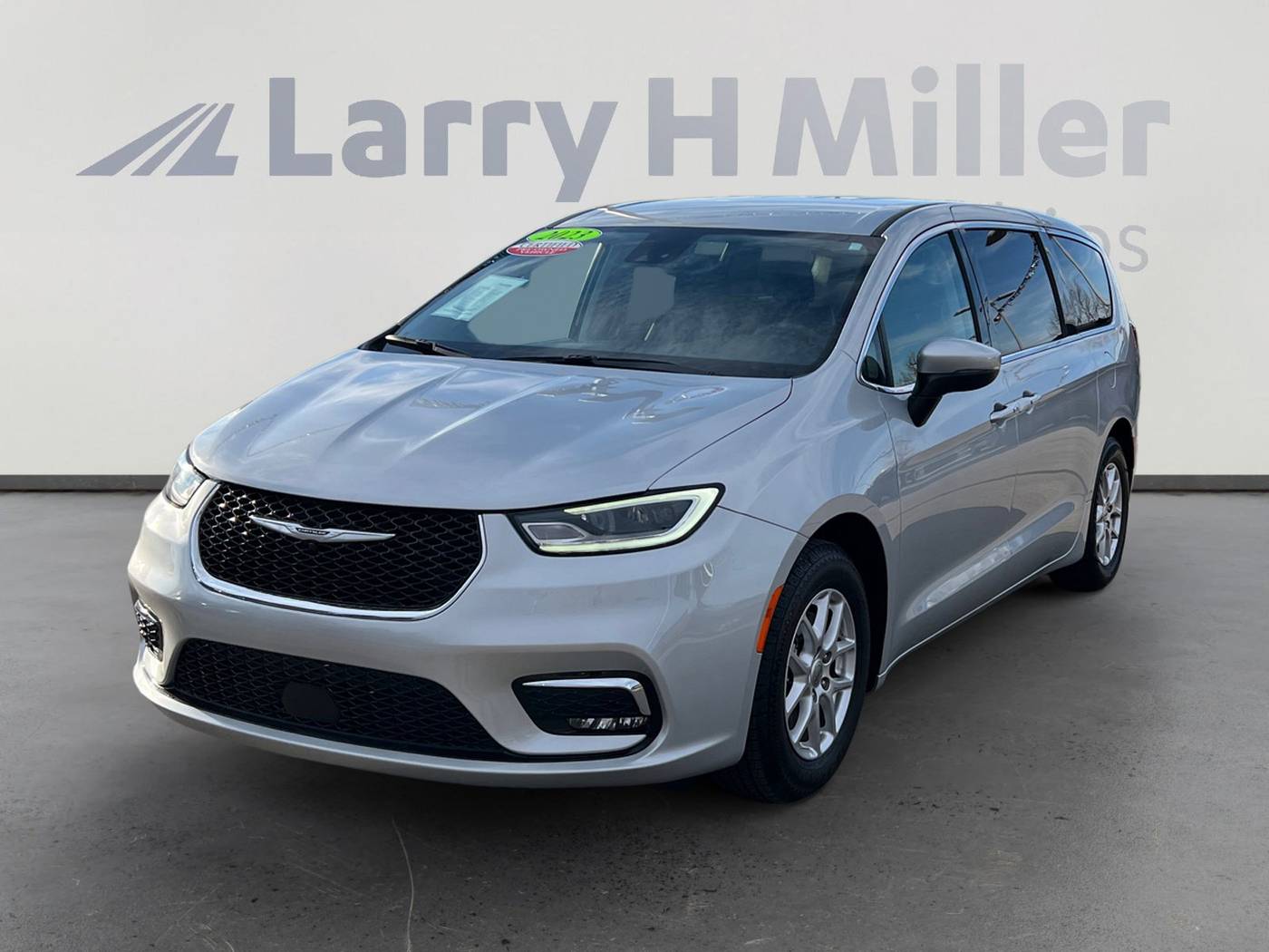 2023 Chrysler Pacifica Touring L — Minivan — 70,669 mi — Boise, ID