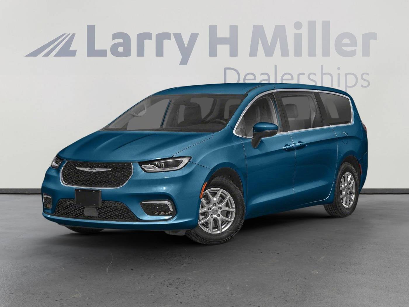 2023 Chrysler Pacifica Touring L — Minivan — 69,644 mi — Boise, ID