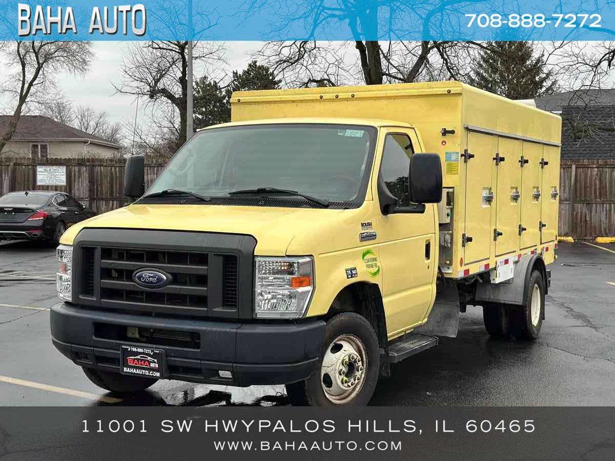 2019 Ford E-Series Cutaway E-450 — Chassis Cab Truck — 106,501 mi — Palos Hills, IL