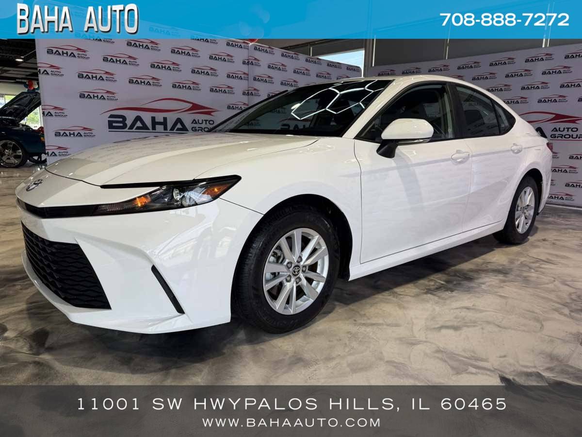 2025 Toyota Camry LE — Sedan — 10,032 mi — Palos Hills, IL
