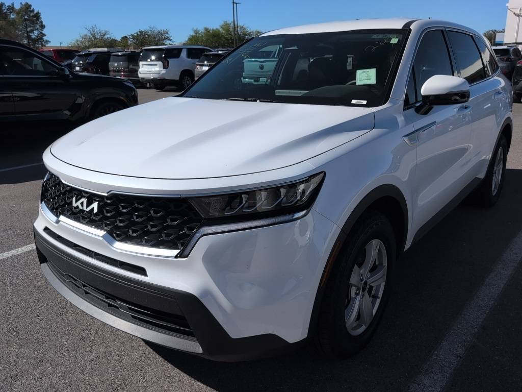 2022 Kia Sorento LX — SUV — 16,667 mi — Sierra Vista, AZ