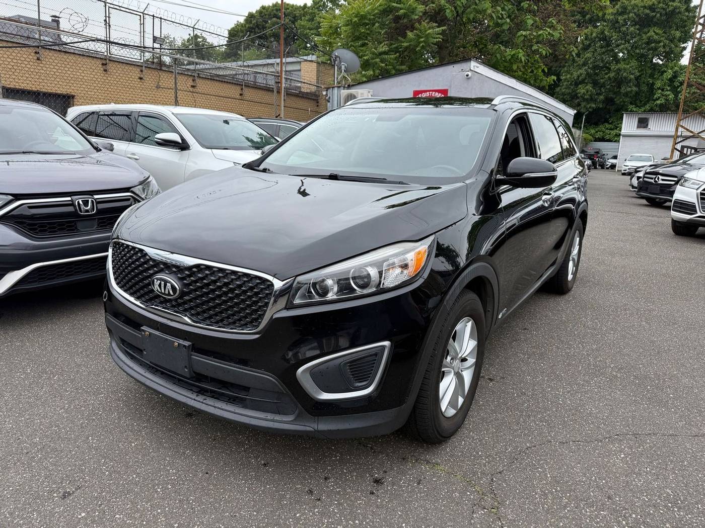 2017 Kia Sorento LX — SUV — 120,153 mi — Queens, NY