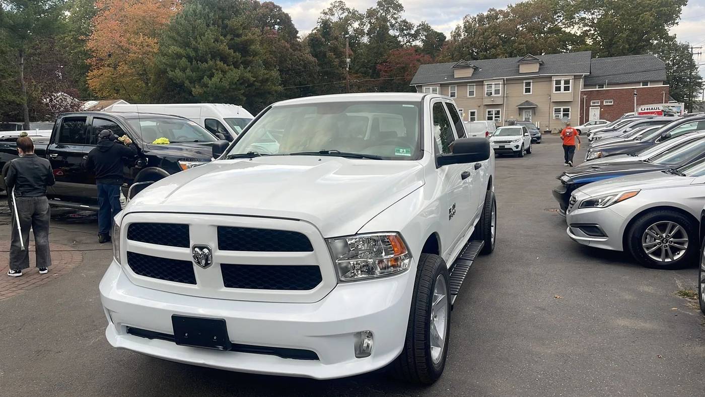 2017 Ram 1500 Express — Pickup Truck — 111,662 mi — Berlin, NJ