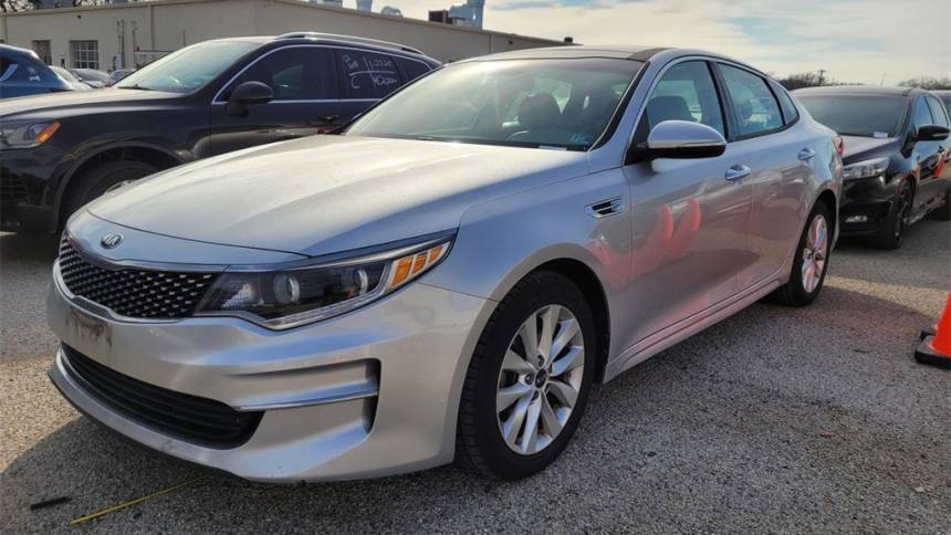 2016 Kia Optima EX — Sedan — 87,655 mi — Irving, TX