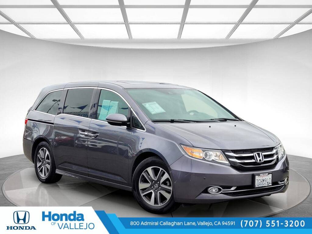 2014 Honda Odyssey Touring — Minivan — 143,136 mi — Vallejo, CA