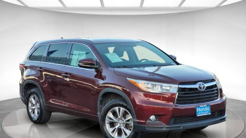 2015 Toyota Highlander LE V6 — SUV — 104,176 mi — Vallejo, CA