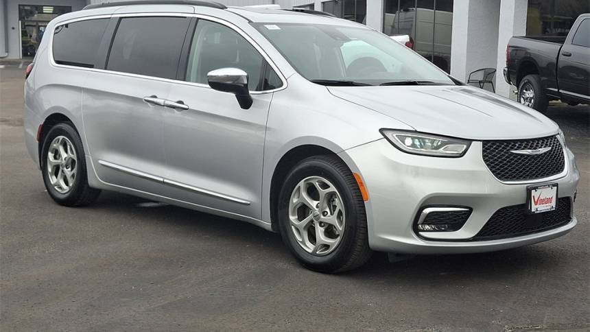 2023 Chrysler Pacifica Limited — Minivan — 42,644 mi — Vineland, NJ