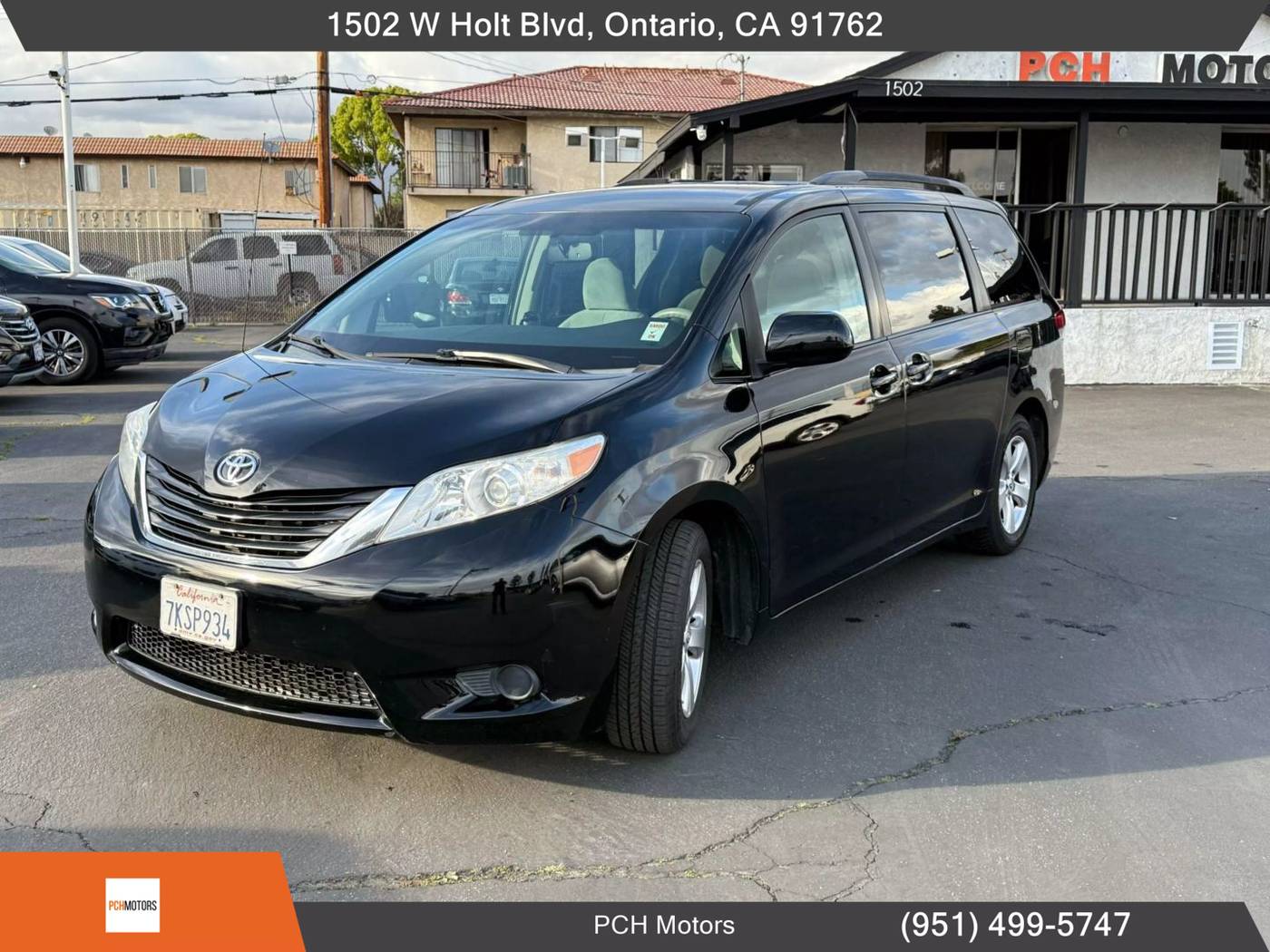 2013 Toyota Sienna LE — Minivan — 157,284 mi — Ontario, CA
