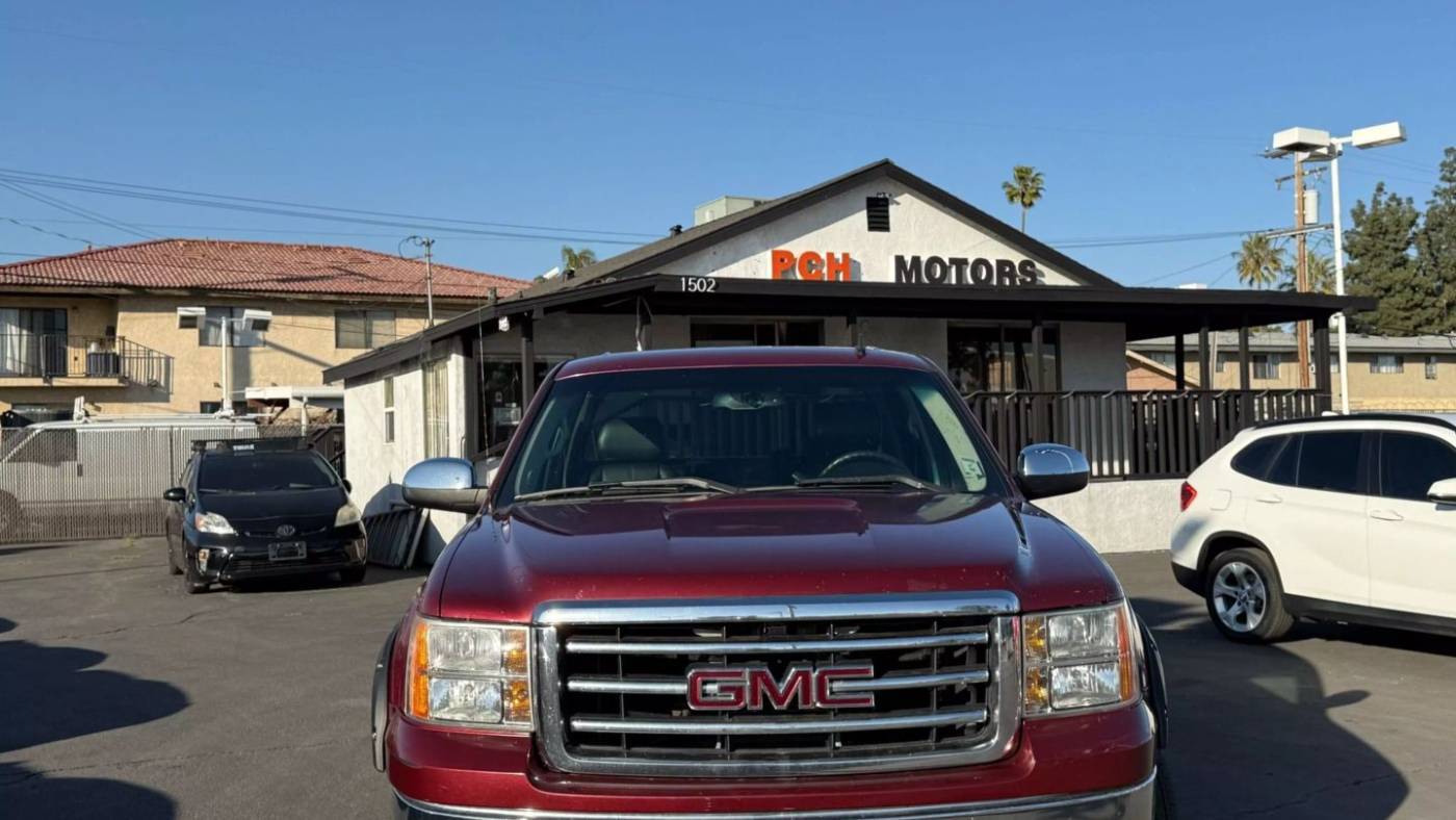 2013 GMC Sierra 1500 SLT — Pickup Truck — 150,355 mi — Ontario, CA