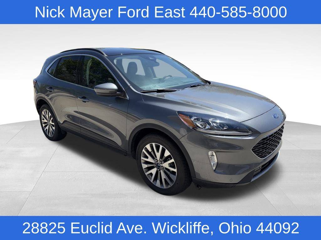 2022 Ford Escape Titanium — SUV — 5,189 mi — Wickliffe, OH