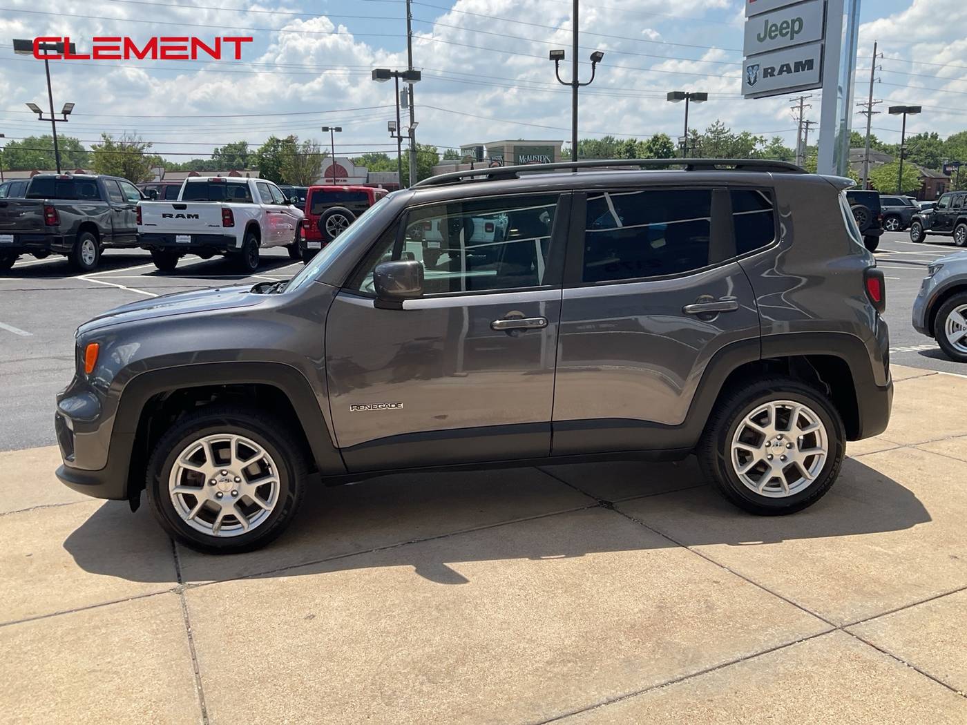 2020 Jeep Renegade Latitude — SUV — 109,048 mi — Florissant, MO