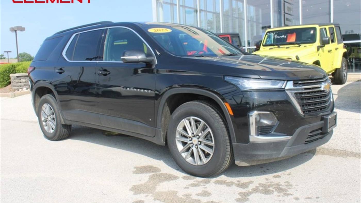 2023 Chevrolet Traverse LT Cloth — SUV — 30,452 mi — Florissant, MO
