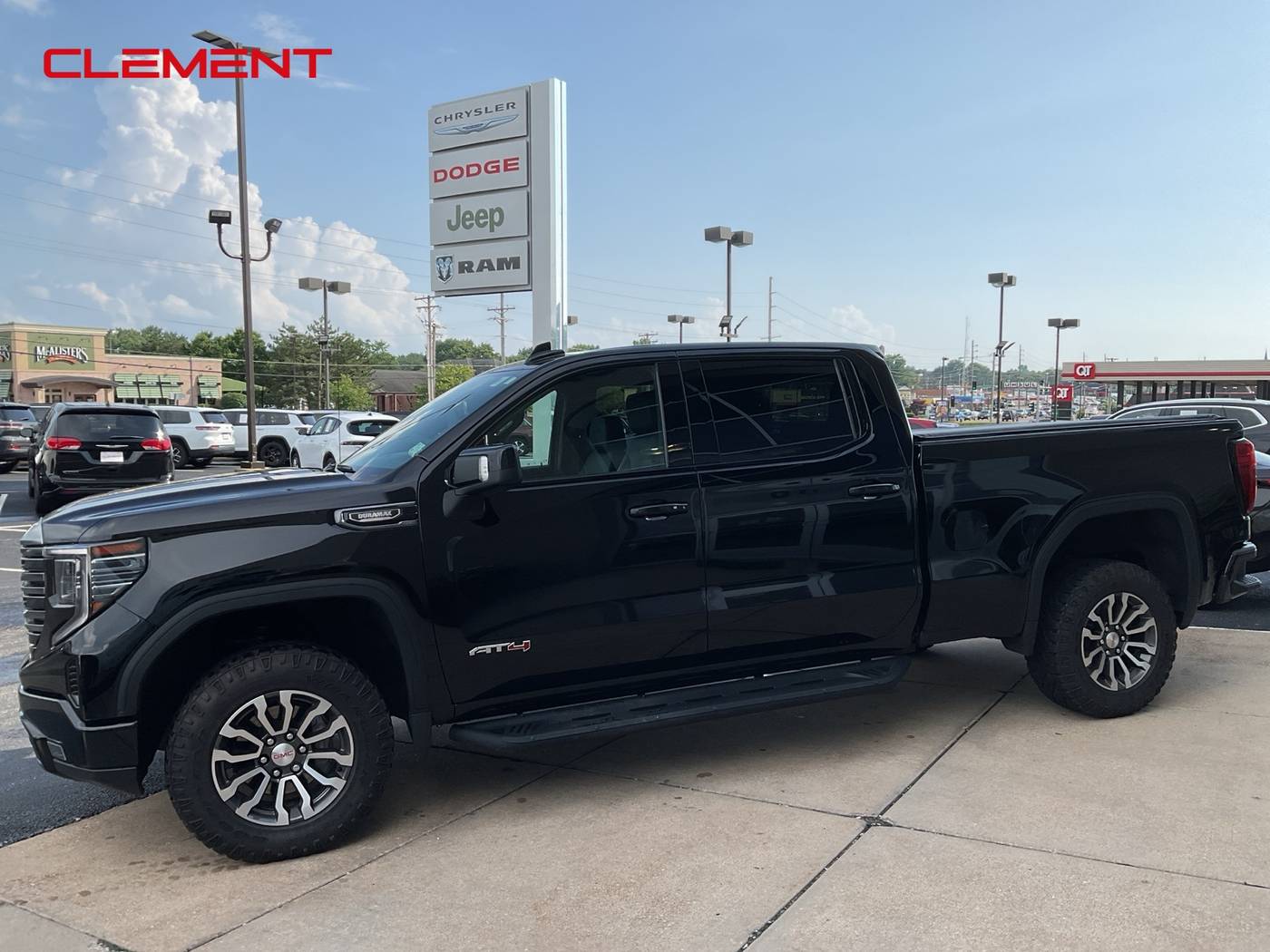 2022 GMC Sierra 1500 AT4 — Pickup Truck — 21,125 mi — Florissant, MO