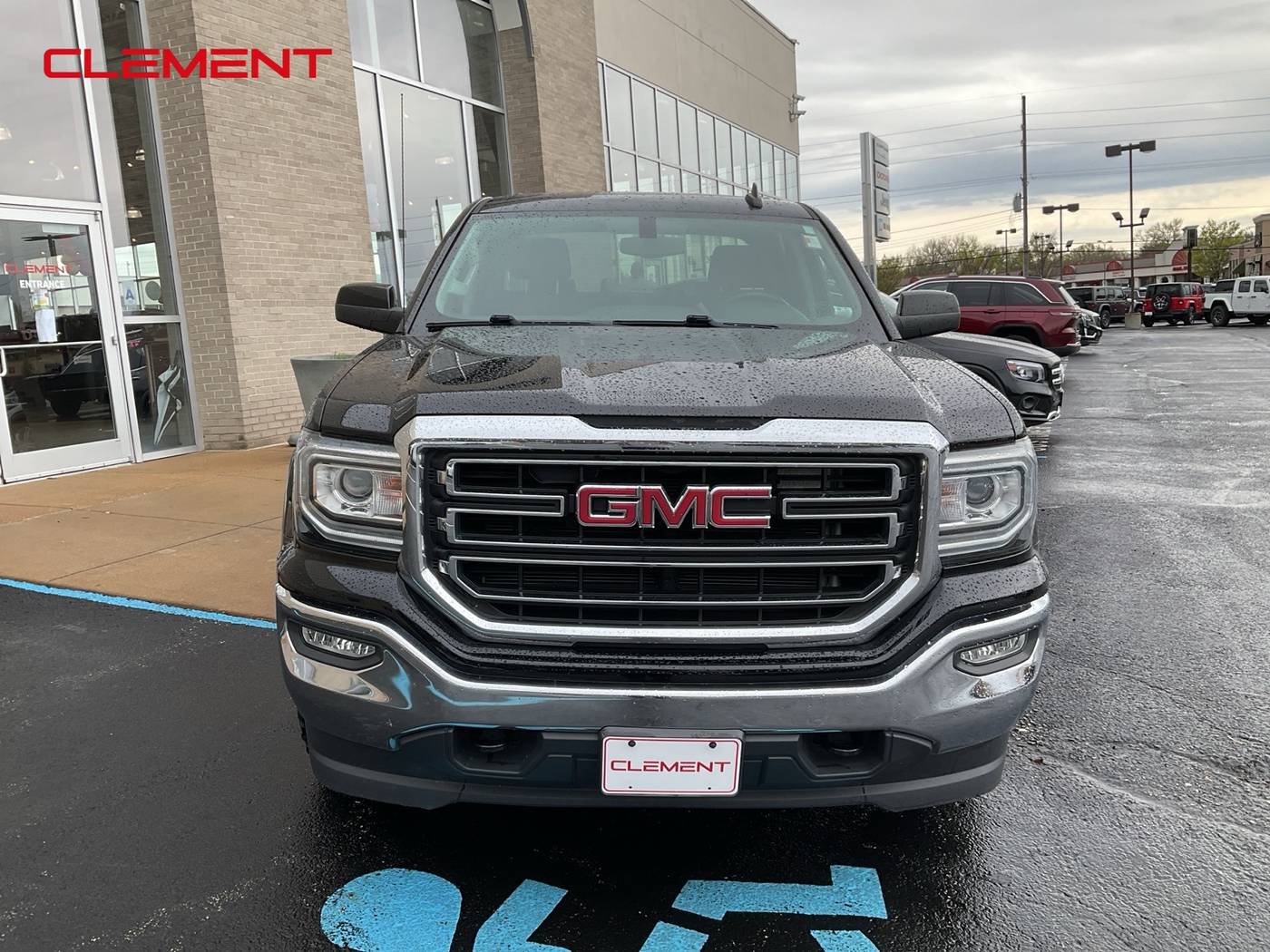 2017 GMC Sierra 1500 SLE — Pickup Truck — 108,105 mi — Florissant, MO