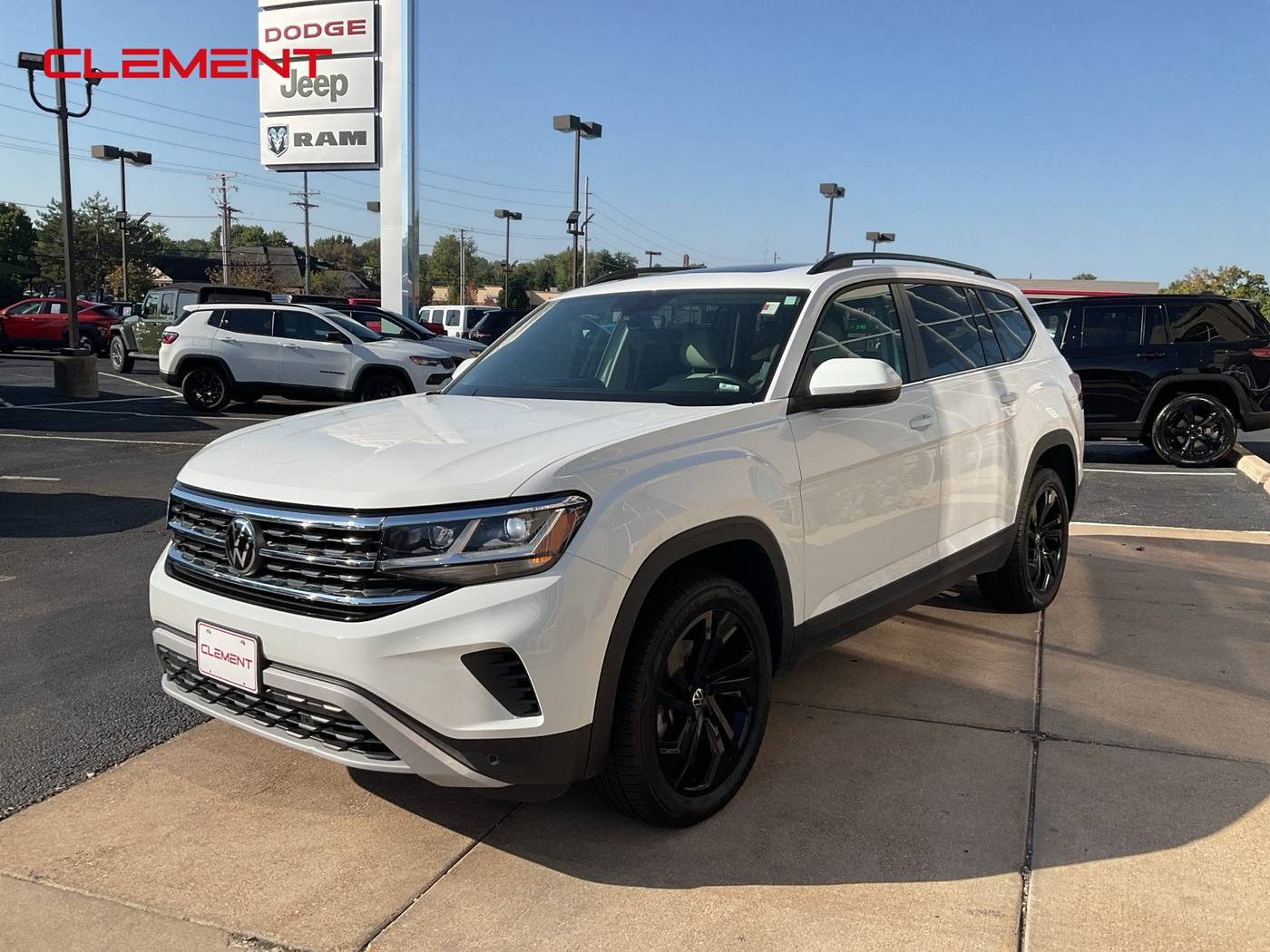 2023 Volkswagen Atlas SE with Technology — SUV — 40,817 mi — Florissant, MO