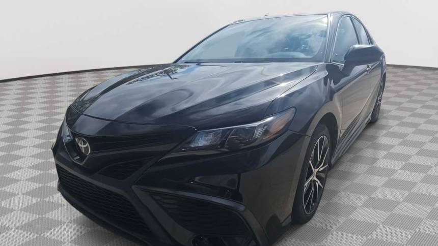 2021 Toyota Camry SE — Sedan — 70,133 mi — Jacksonville, FL