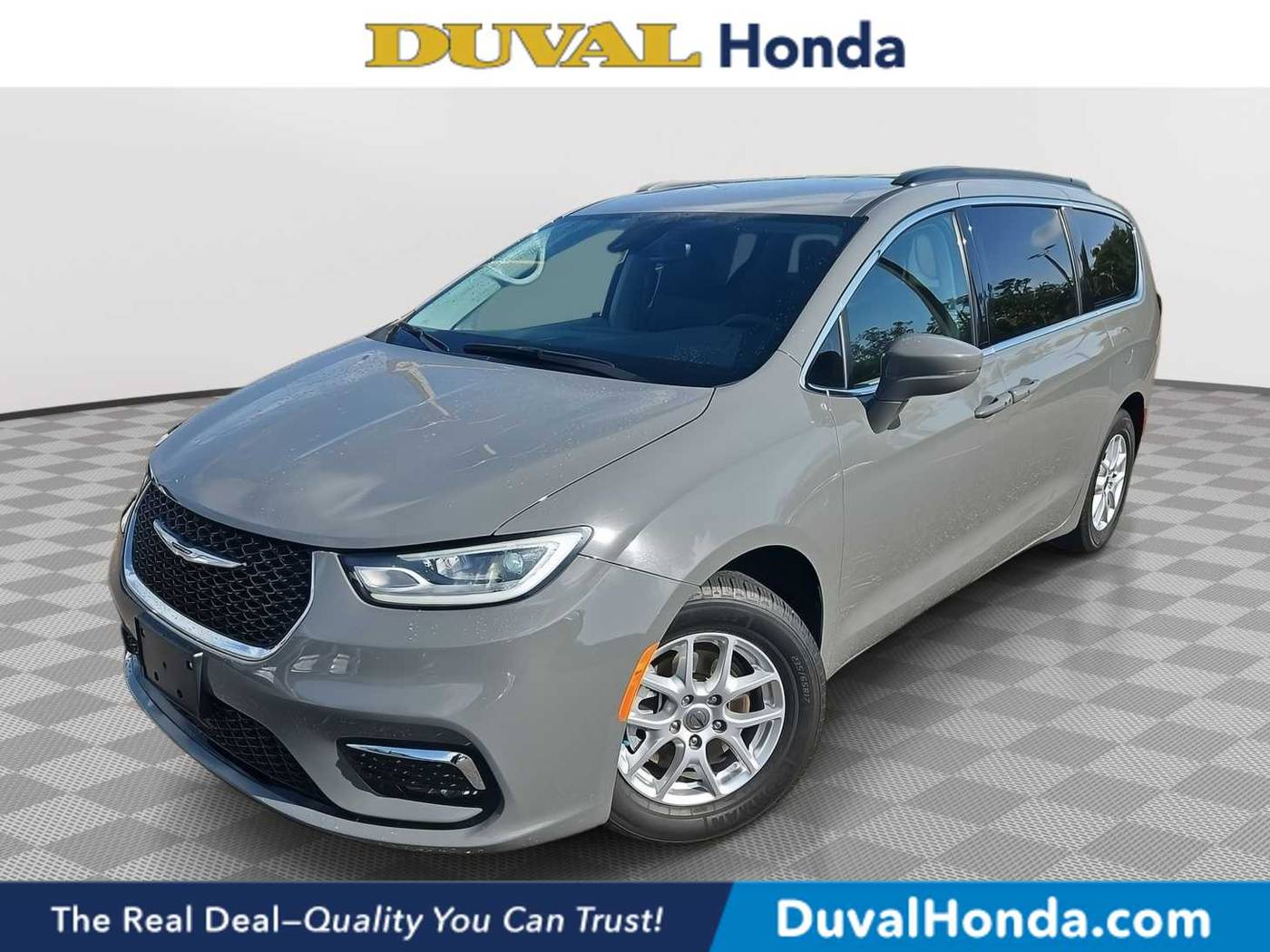 2022 Chrysler Pacifica Touring L — Minivan — 77,670 mi — Jacksonville, FL