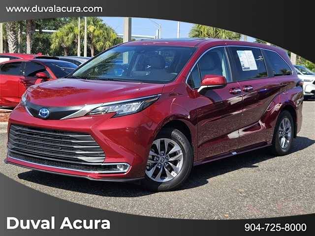 2023 Toyota Sienna XLE — Minivan — 23,124 mi — Jacksonville, FL