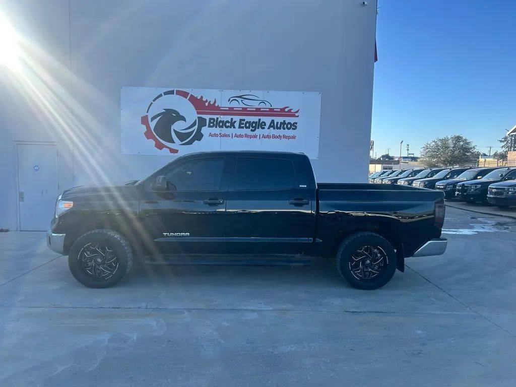 2015 Toyota Tundra SR5